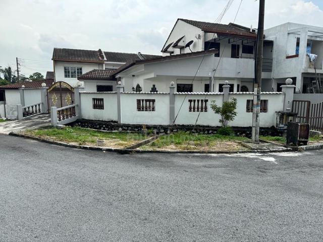Full loan 2 storey end lot ss19 nego diskaun 200k freehold 1