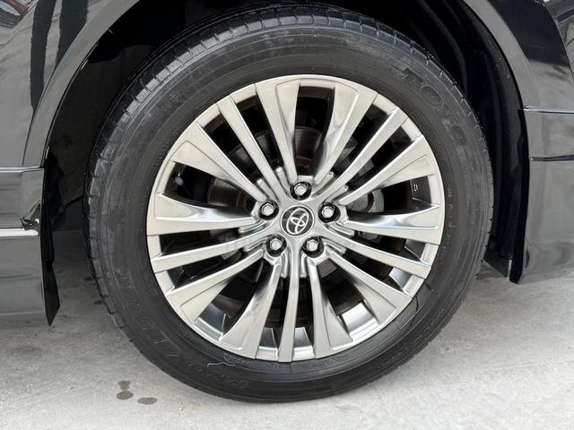 2022 Toyota HARRIER 2.0 Z ( Ori Bodykit , 2 Tone ) - 5