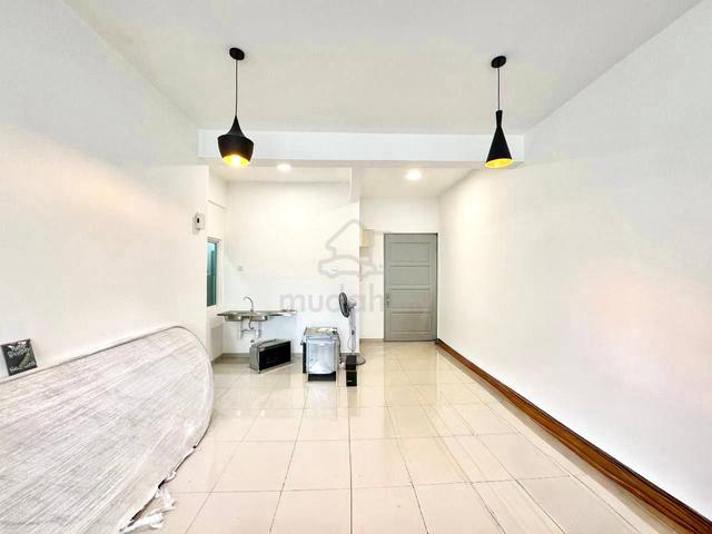 D'Suria Condominium 1