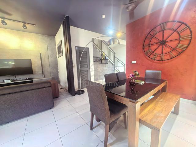 Murah Renovated Semi D Cluster Alam Suria Puncak Alam 1