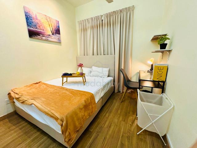 Just 1 minute reach to MRT station  Premium Cozy Middle Room 🔥 1