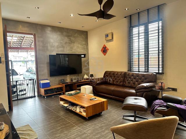 For Rent Kempas Double Storey Landed House , 20x70 Sqft 4 Bedrooms 1