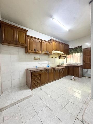 Good Condition 2 Storey 20X65 Abdul Hamid Taman Sentosa Klang Reno 4