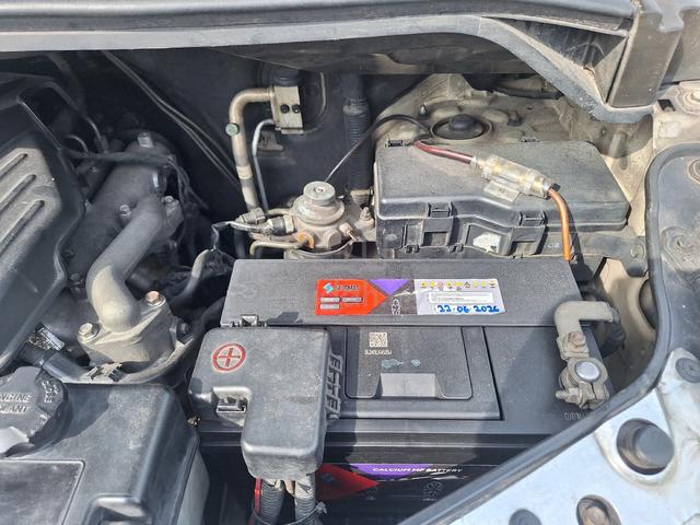 2011 Hyundai GRAND STAREX 2.5 ROYALE (A) - 5