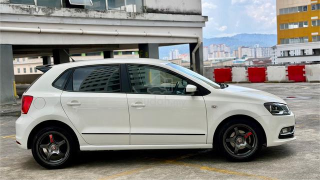 2020 Volkswagen Polo 1.6 Hatchback Full Loan - 3