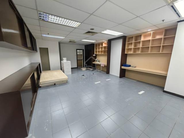 SALE KK Centre Point Office Lot Ph1 Level 5 (PF) Corner Lot 850 sq ft 1