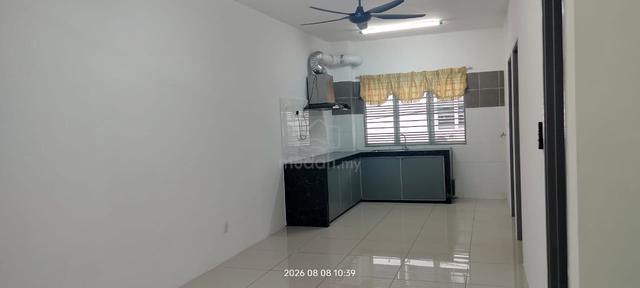 Simfoni Perdana Townhouse @ Puncak Alam 1