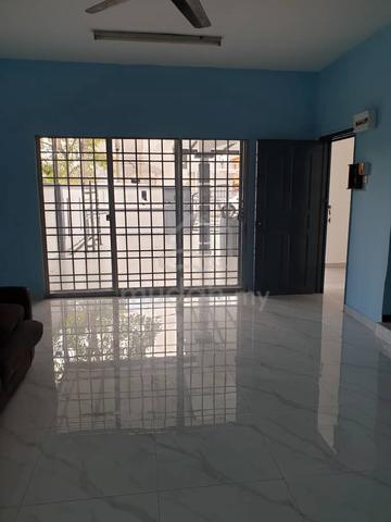 Bandar Bukit tinggi 2sty house for rent 1