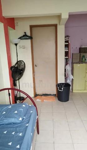 Pusat komersial seksyen 7 Master bedroom 1