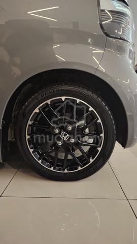 2024 Honda N BOX 0.7 CUSTOM TURBO (Facelift) - 4