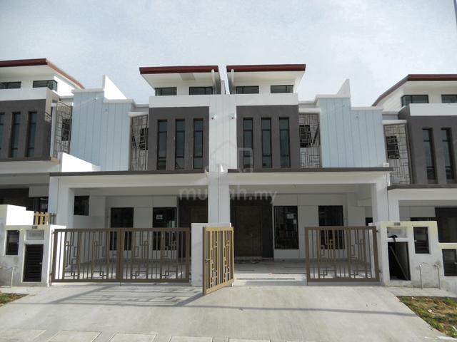 22x70 2 STOERY Cheapest Landed house in Banting 1