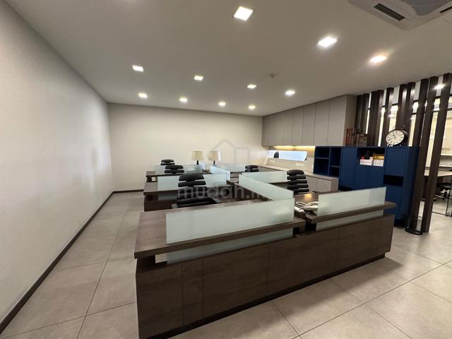 Move in Condition Hunza Complex Office Space For Sale @ Greenlane 1
