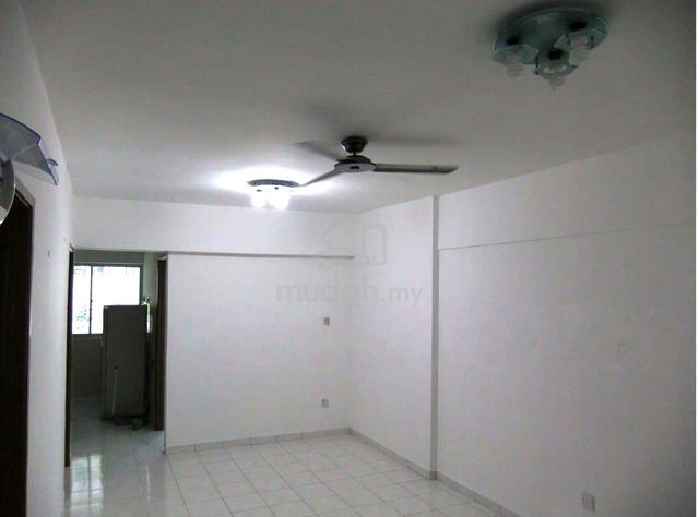 Desa Indah Block 86 5