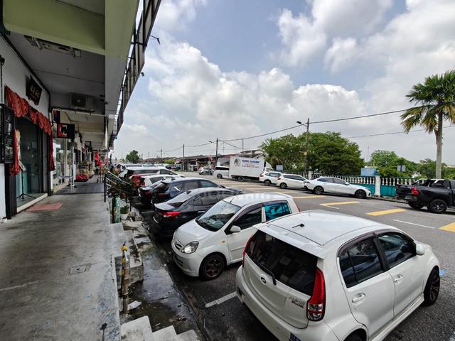 Jalan Pendekar Tun Aminah Skudai, 22x70sf Ground Floor Shop 1