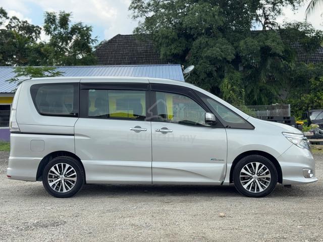 2017 Nissan SERENA 2.0 S-HYBRID HIGHWAY STAR - 4