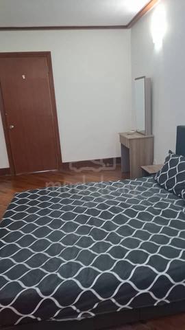 Suasana Sentral Condominium Master Room For Rent-Mixed Gender Only 1