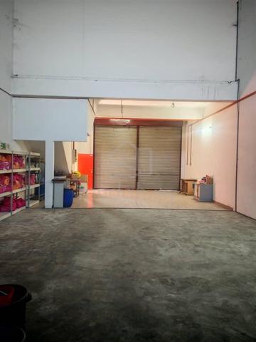 LIGHT FACTORY FOR RENT at BERCHAM 1