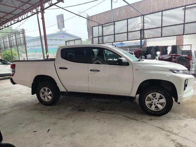 2023 Mitsubishi TRITON 2.4 VGT (A) 4X4 LOAN PENUH - 3