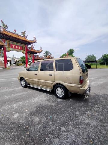 2002 Toyota UNSER 1.8 GLI FACELIFT (A) - 3