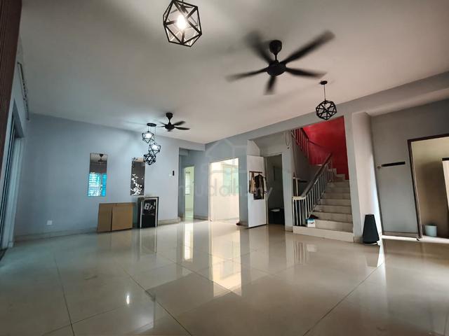 Courtyard + 3455sqt + Corner Lot Double Storey U12, Shah Alam 1