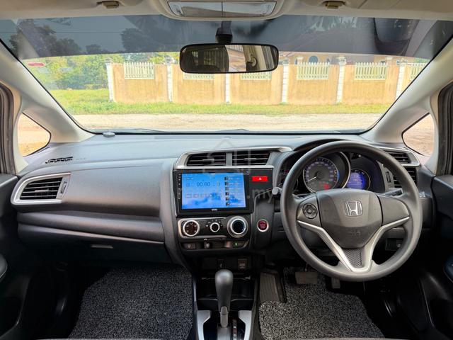 2014 Honda JAZZ 1.5 E KEYLESS IVTEC (A) - 3