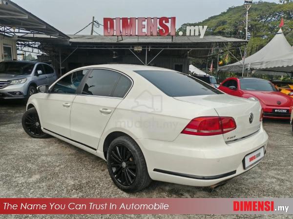 Volkswagen PASSAT 1.8 (A) TAHUN DIBUAT 2014 - 2
