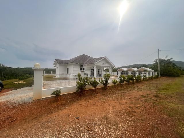 Bungalow / Oil Palm Land @ Jeneri Sik Kedah For Sale 1