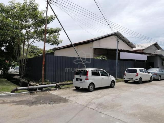 Double Storey Detached Light Industrial Warehouse Building for Sale 1