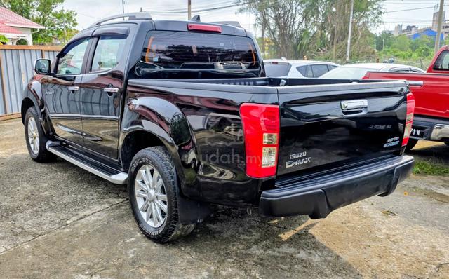 2020 Isuzu D-MAX PREMIUM 3.0L (A) - 5