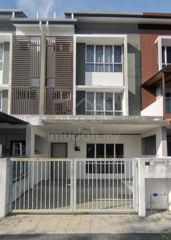 Rumah Untuk Disewa – Taman Gaya Merak, Kuala Selangor 1