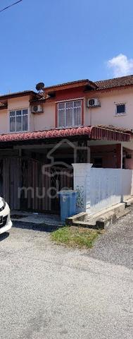 2 storey terraced house End Lot For Rent 1