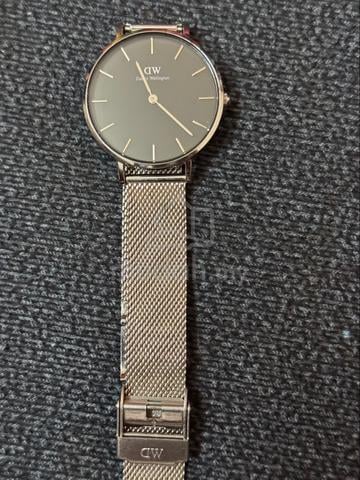 Daniel Wellington Classic watch - photo 3 of 3
