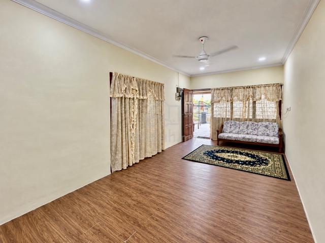 Ulu Tiram KG.OREN Jalan MELOR Single Storey Below Market Dapur Extend 1