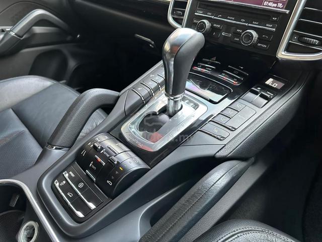 2011 Porsche CAYENNE 4.8 TURBO 958 (A) BOSE SOUND - 2