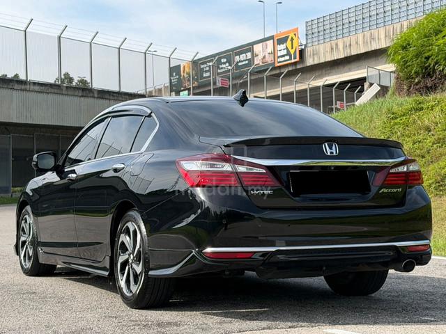 HONDA ACCORD 2.0 VTI-L FACELIFT (a) FREE WARRANTY - 2