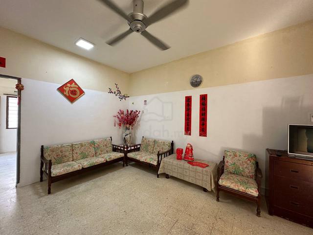 Rumah Pangsa Tun Sri Lanang 1