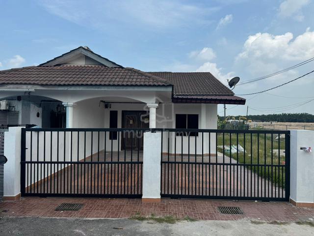 Refurbished Single Storey Corner Tmn Seri Kerayong Kapar Klang 1