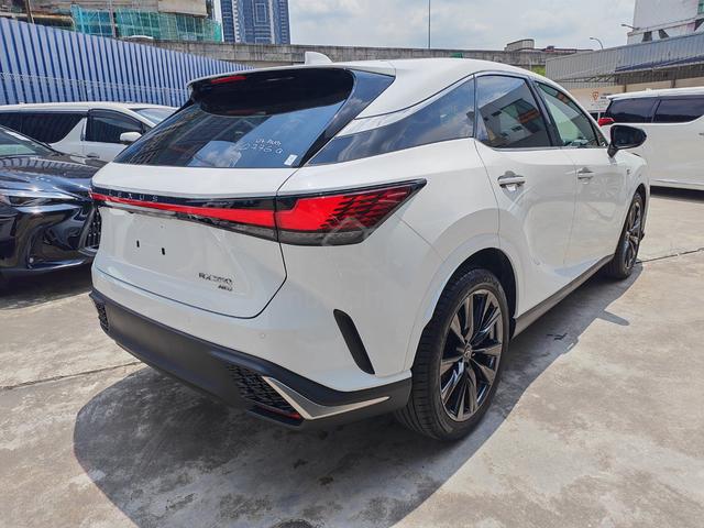2023 Lexus RX350 2.4L F SPORT PANROOF, ADV DRIVE - 5
