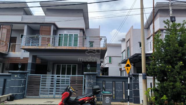 Semi D Dua Tingkat 1