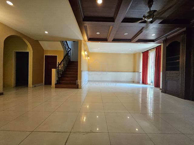 Legenda Height 2.5 Storey Semi-D Corner Unit 1