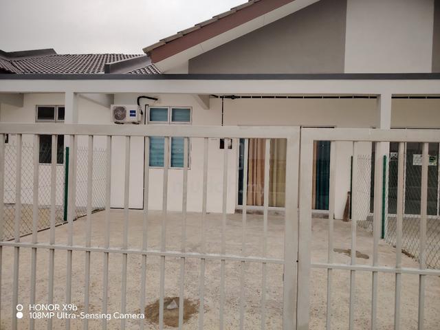 House For Rent Bandar Botani Parkland 1