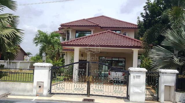 FOR RENT–DOUBLE STOREY BUNGALOW HOUSE [Furniture] 1