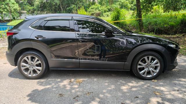 Mazda CX-30 2.0 2WD (A) 2023 WARNA HITAM MENAWAN - 5