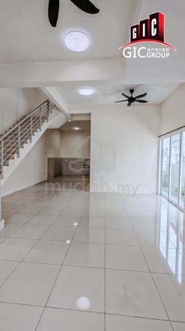 2 Storey Semi D Well Maintained Unit at Villa Raintree 2 Simpang Ampat 1