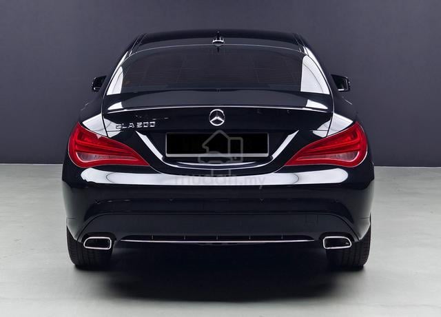 2015 Mercedes Benz CLA200 (CBU) 1.6 (A) - 4