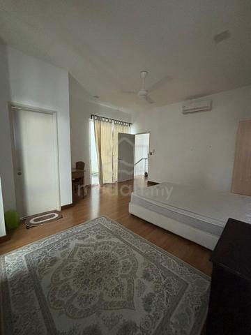 Master room / medium room 1