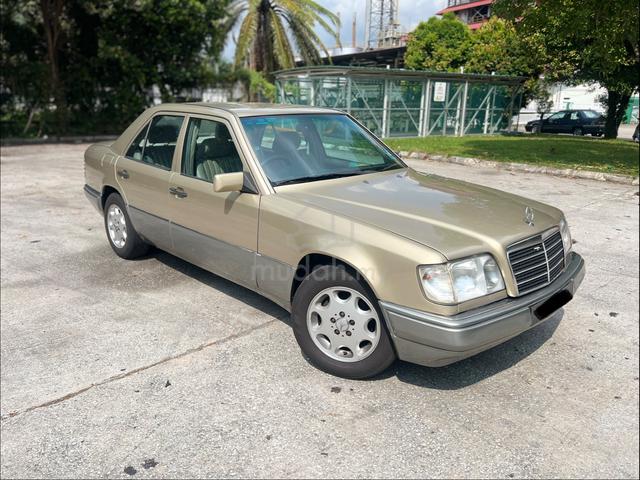 1994 Mercedes Benz W124 E220A (CKD) - 1