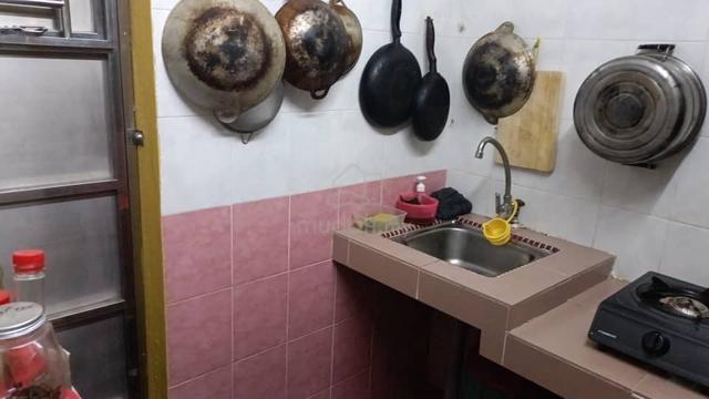 Single Storey Terrace Intermediate for Sale Tmn Duyung 1