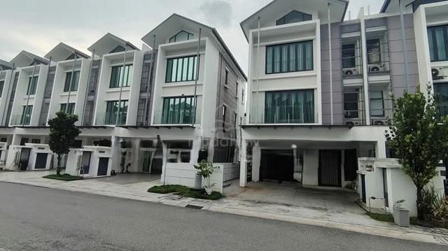 Andira Park 3 Storey House For Sale, Bukit Puchong Puchong 1