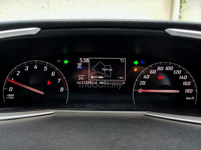 2017 Toyota SIENTA 1.5 V (A) - 4